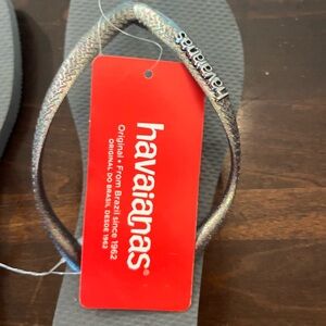 Havaianas Gray Flip Flops